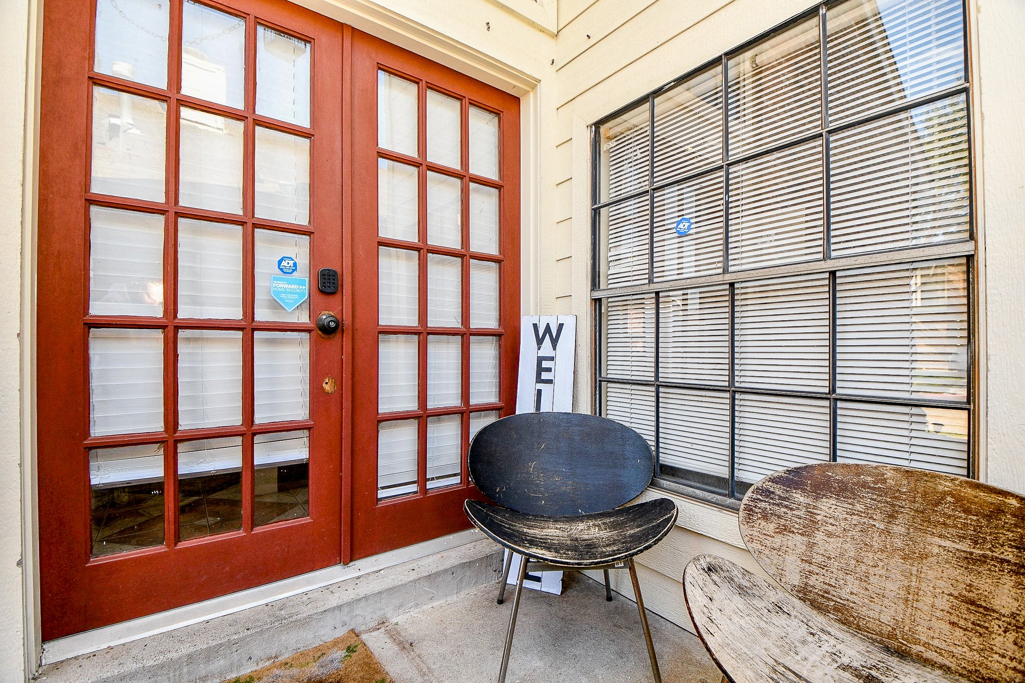8628 Beechcrest Street Houston, TX 77083 - Photo 18 of 20 a living room with furniture and a window