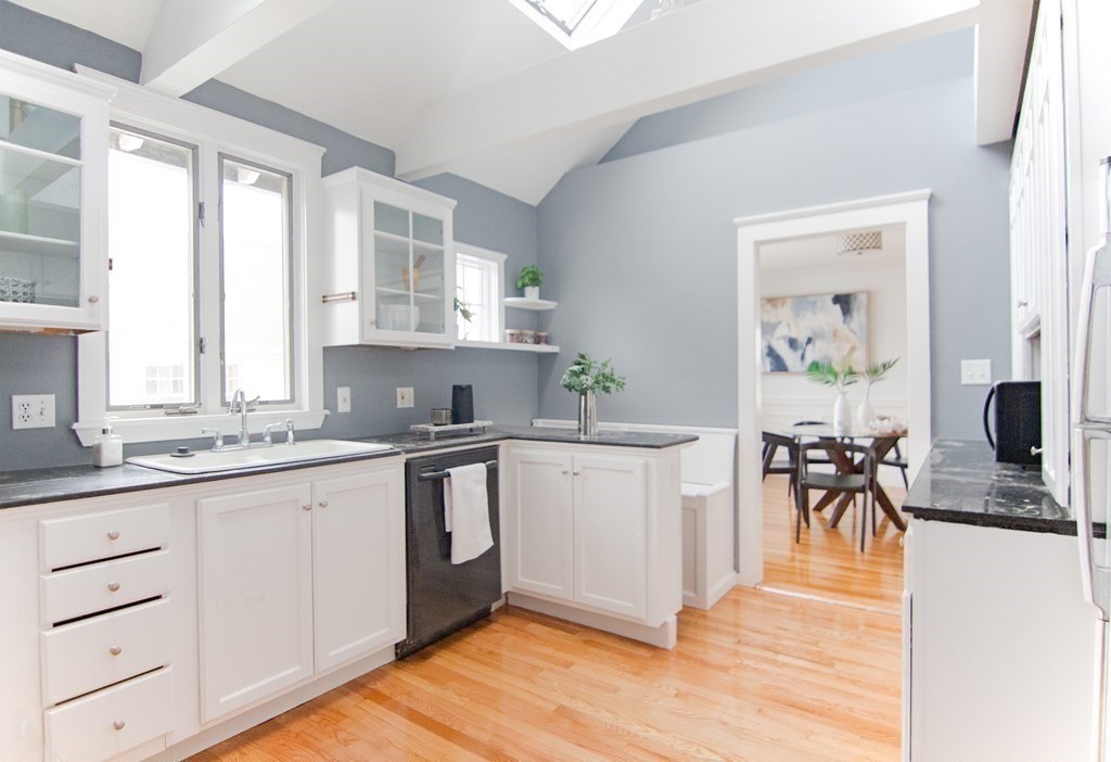 50 Harvard Road, Unit 1 Belmont, MA 02478 - Photo 4 of 17 Gallery Image 4