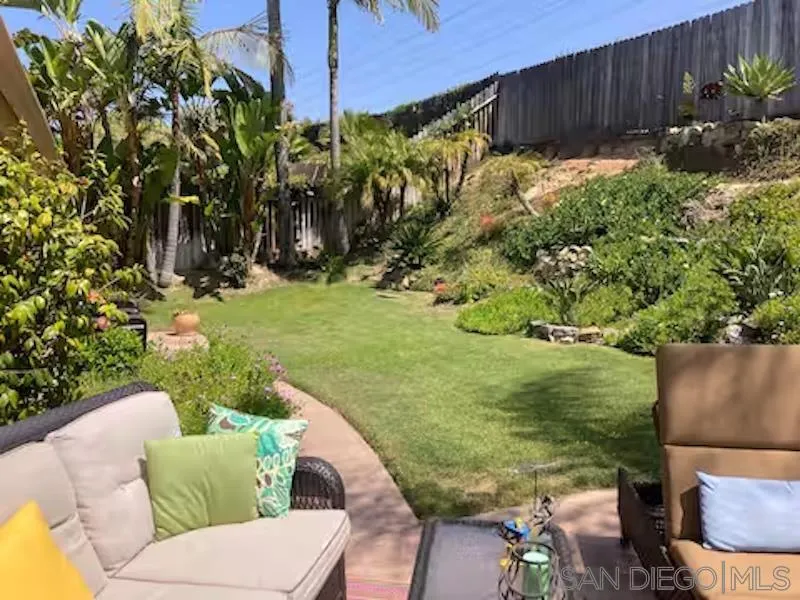 241 Rodney Avenue Encinitas, CA 92024 - Photo 9 of 18