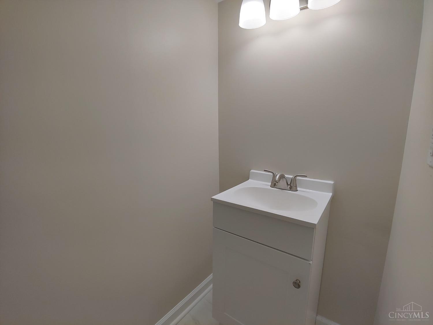 819 Fairborn Road Forest Park, OH 45240 - Photo 17 of 26