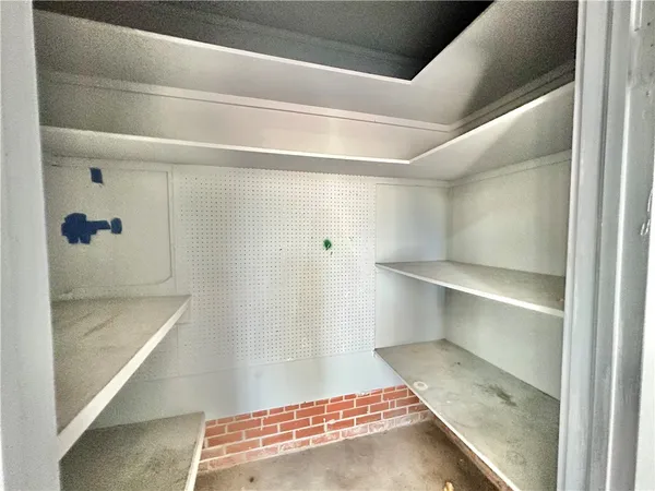 $1,800 | 1005 Seminole Trail, Waycross, GA 31501