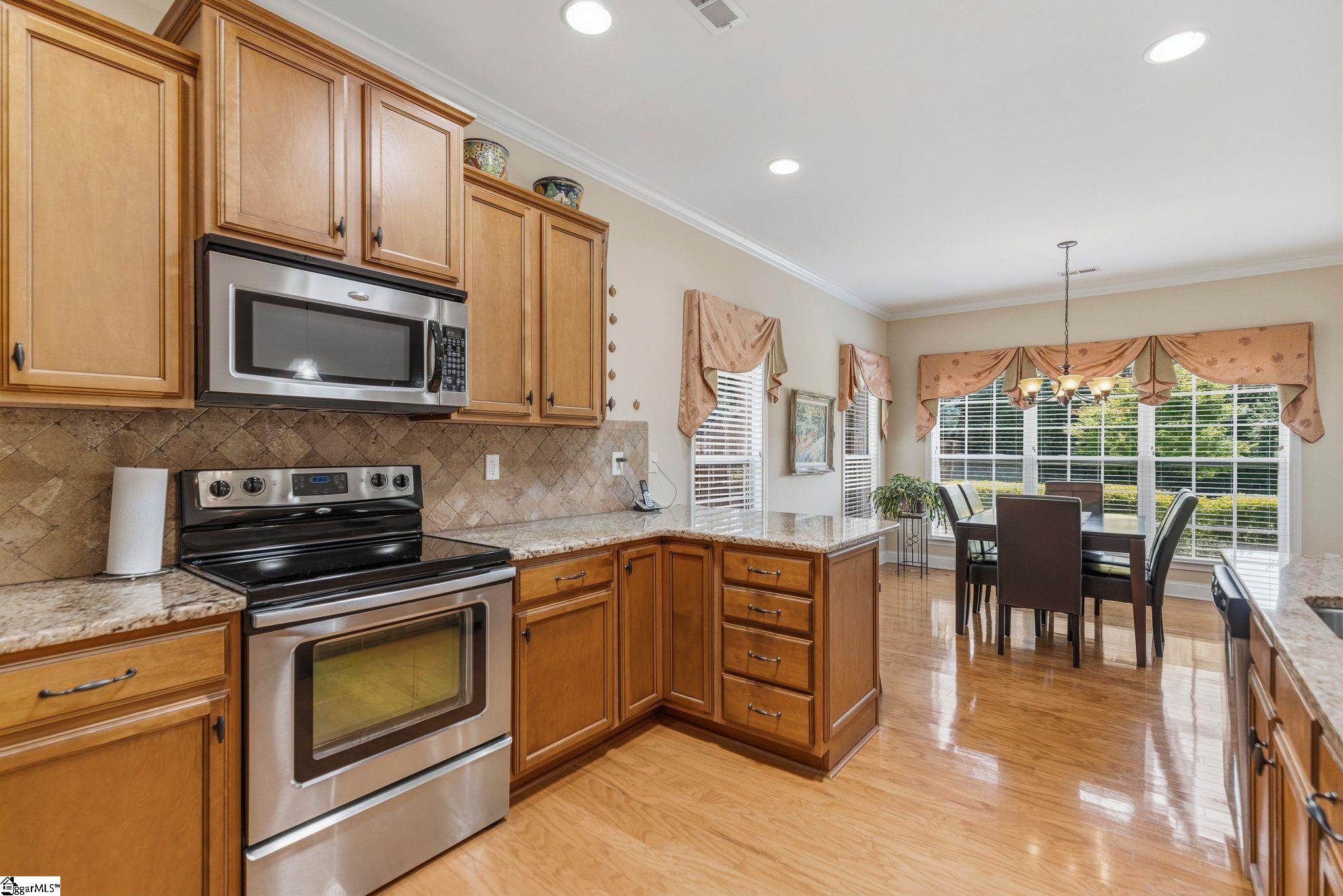 4 Cedarcrest Court Simpsonville, SC 29680 - Photo 13 of 37