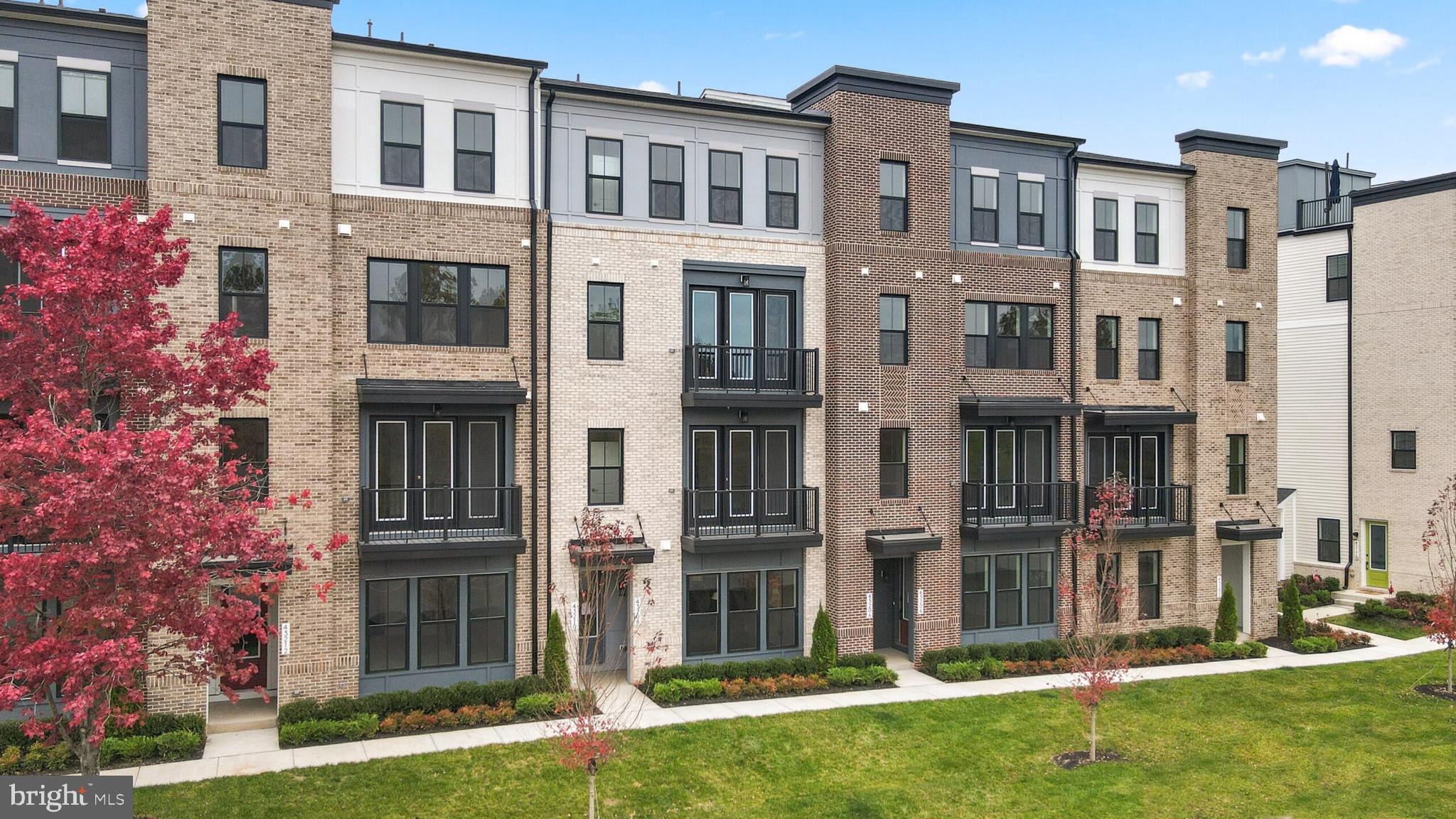 43322 Farringdon Square Broadlands, VA 20148 - Photo 1 of 2