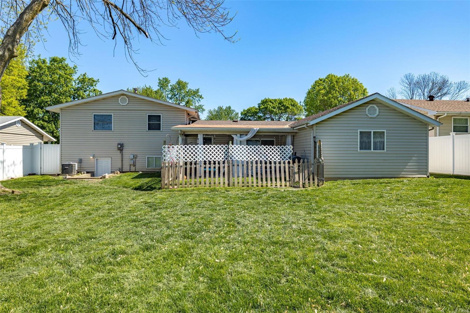 70 Country Hill Road St. Peters, MO 63376 - Photo 22 of 27