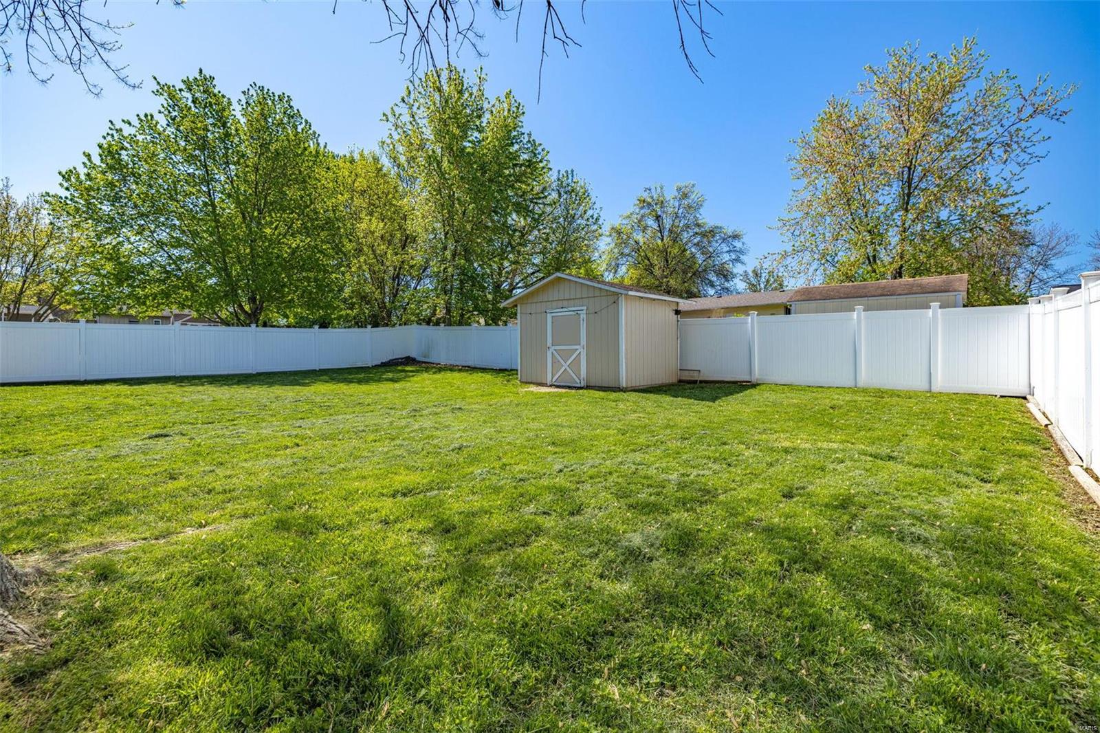 70 Country Hill Road St. Peters, MO 63376 - Photo 24 of 27