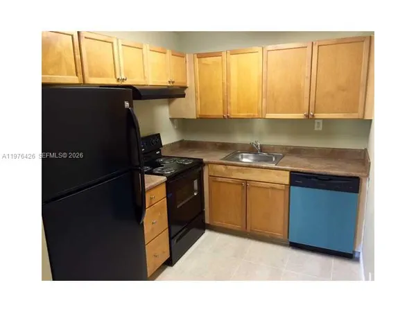 $1,900 | 216 Meadows Circle, Unit 216, Boynton Beach, FL 33436