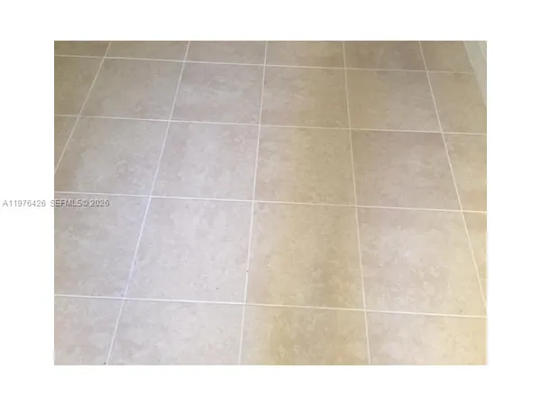 $1,900 | 216 Meadows Circle, Unit 216, Boynton Beach, FL 33436