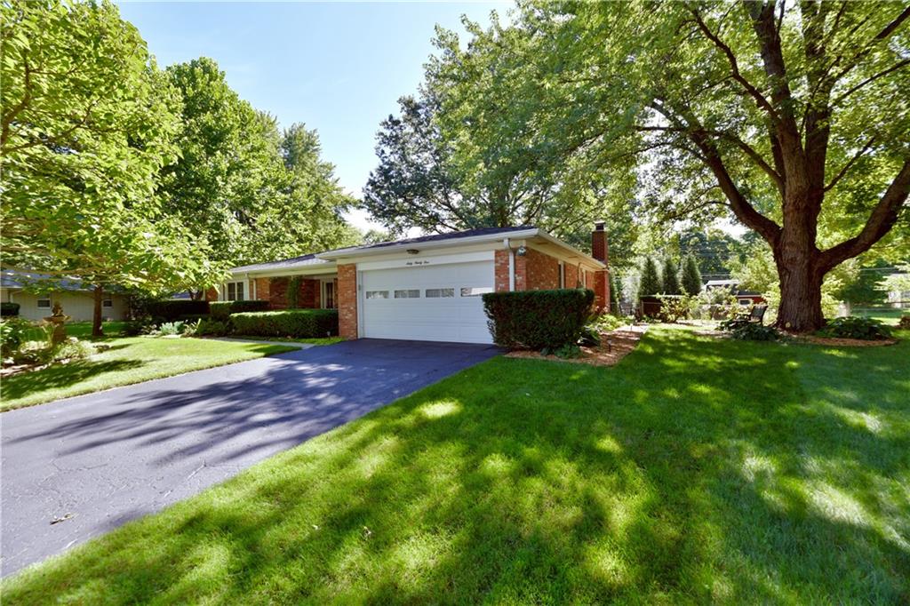 6091 Manning Road Indianapolis, IN 46228 - Photo 4 of 43 Gallery Image 4