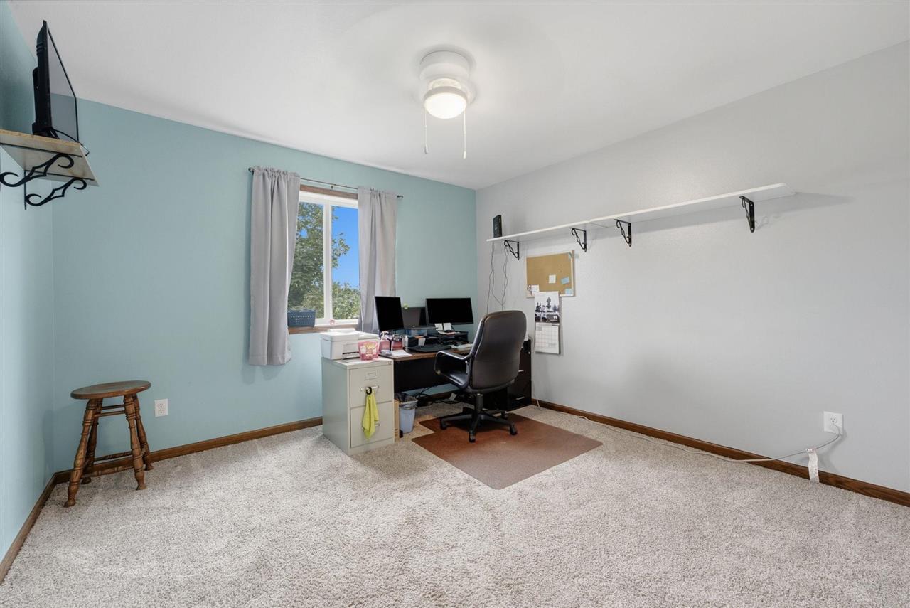 3118 116th Circle Riverside, IA 52327 - Photo 13 of 37 Gallery Image 13