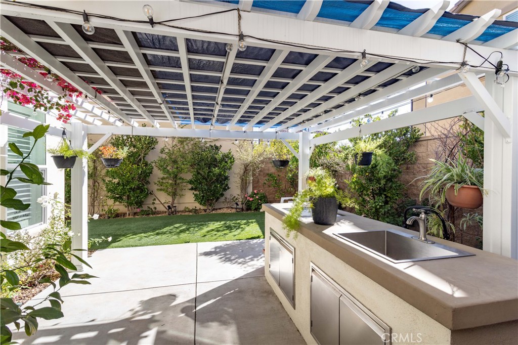 20742 Pine Cone Circle Porter Ranch, CA 91326 - Photo 3 of 54