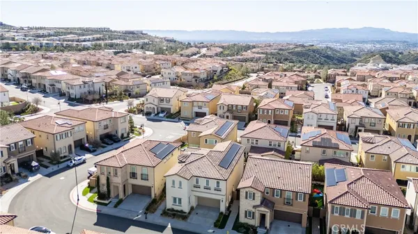$1,475,000 | 20742 Pine Cone Circle, Porter Ranch, CA 91326