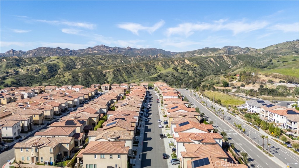 20742 Pine Cone Circle Porter Ranch, CA 91326 - Photo 48 of 54