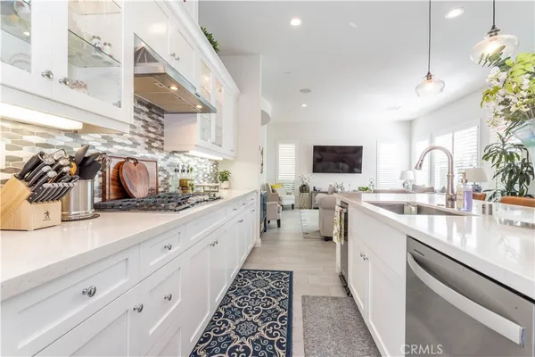 $1,475,000 | 20742 Pine Cone Circle, Porter Ranch, CA 91326