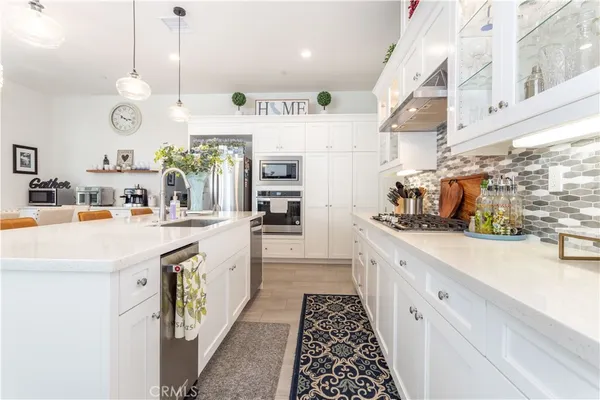 $1,475,000 | 20742 Pine Cone Circle, Porter Ranch, CA 91326
