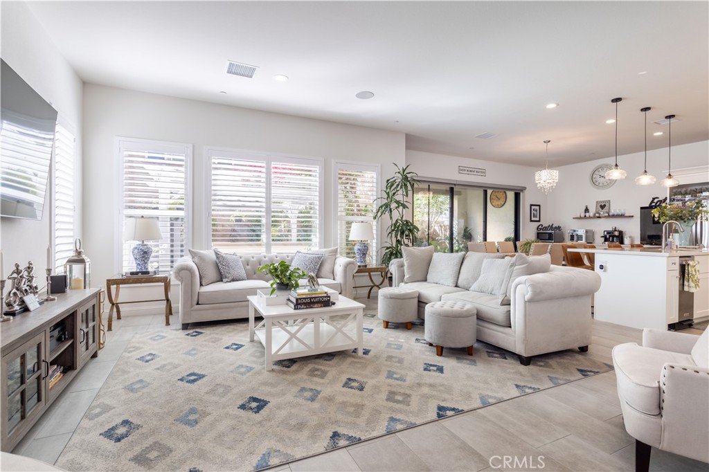 20742 Pine Cone Circle Porter Ranch, CA 91326 - Photo 8 of 54