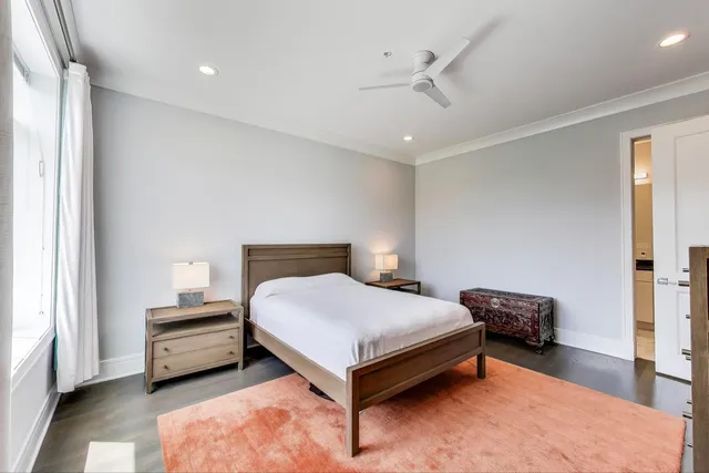 $635,000 | 5748 North Hermitage Avenue, Unit 206, Chicago, IL 60660