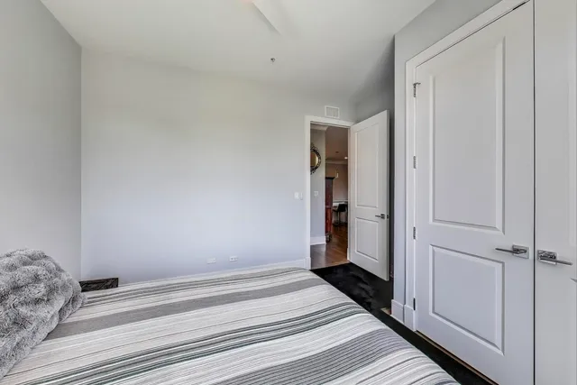 $635,000 | 5748 North Hermitage Avenue, Unit 206, Chicago, IL 60660