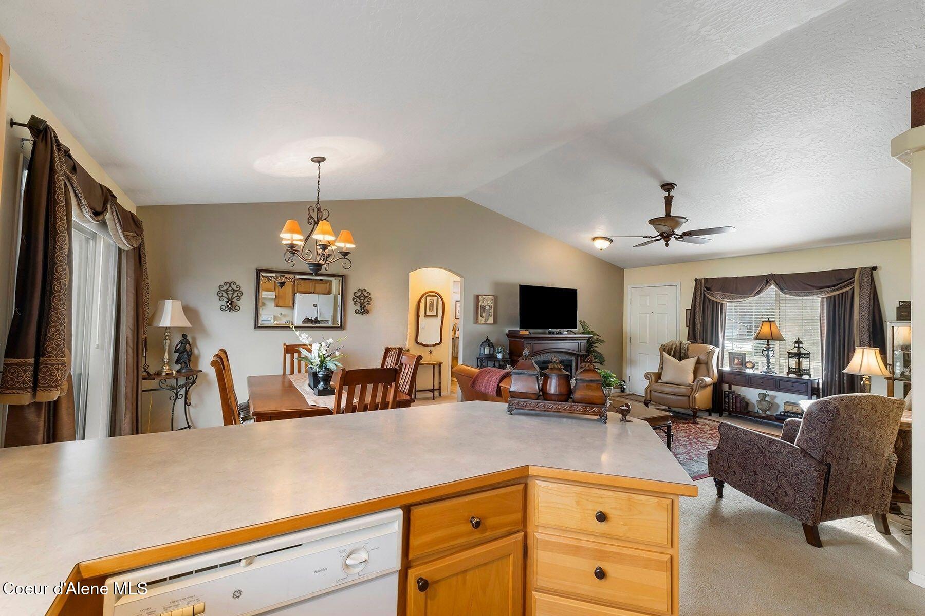 5377 Steamboat Bend Post Falls, ID 83854 - Photo 15 of 43 Steamboat kitchen no tree