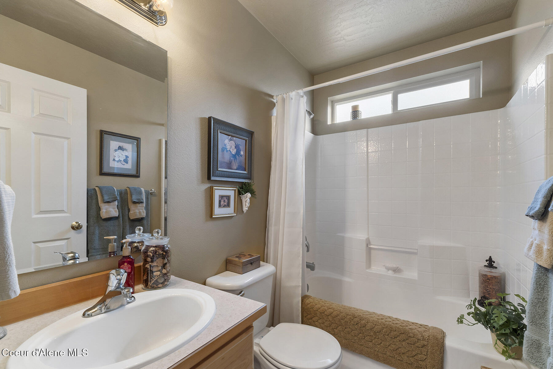 5377 Steamboat Bend Post Falls, ID 83854 - Photo 24 of 43 5377-E-Steamboat-Bend-0978