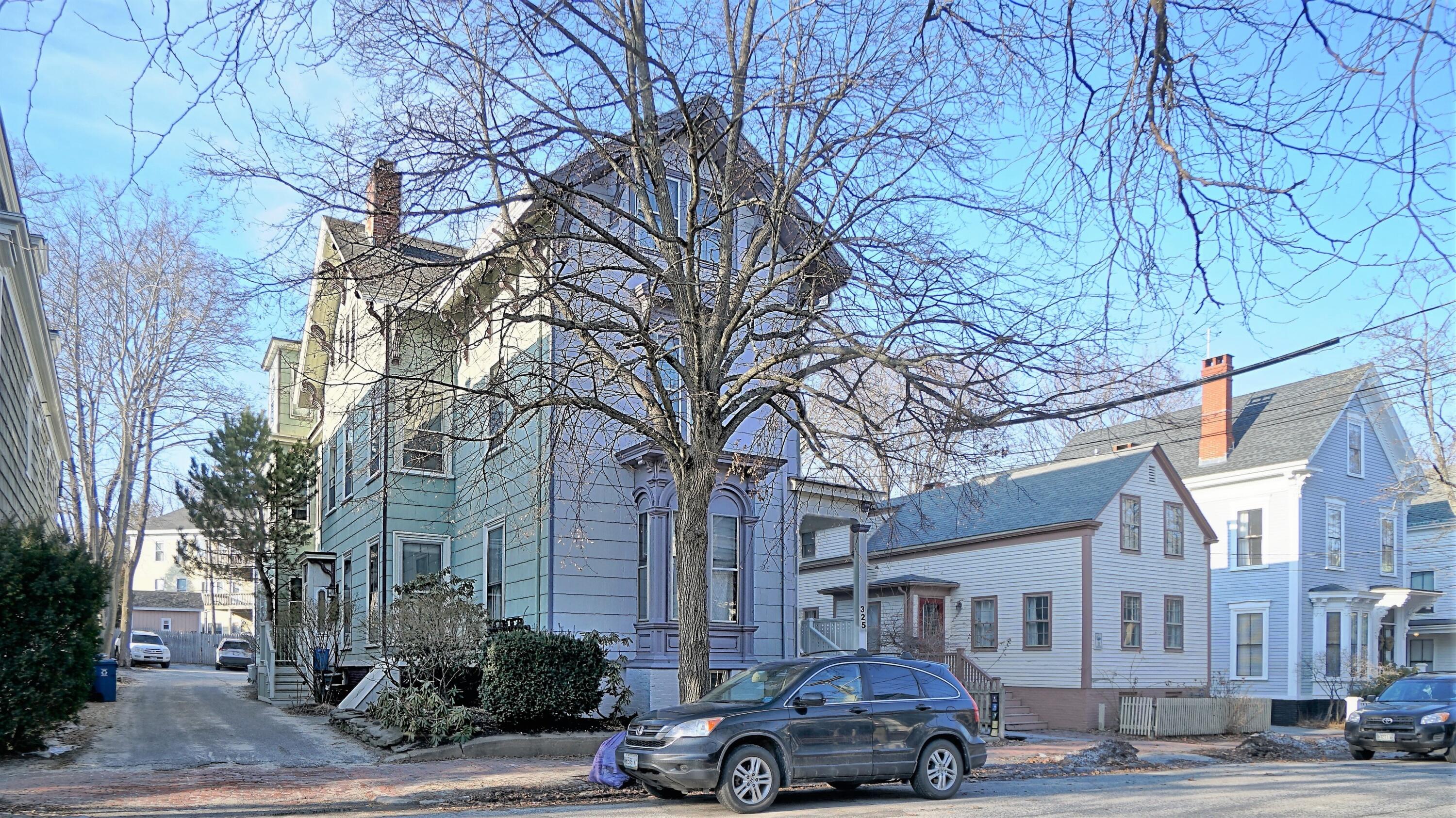 325 Spring Street, Unit 4 Portland, ME 04102 - Photo 2 of 35 DSC06414