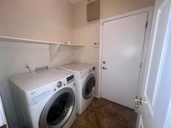 $2,195 | 7052 East Keats Avenue, Mesa, AZ 85209