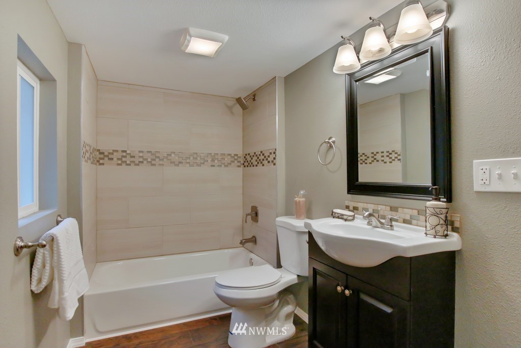 4913 David Road Northwest Bremerton, WA 98312 - Photo 18 of 23 Gallery Image 18