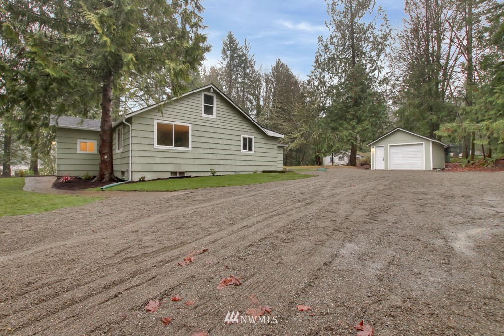 4913 David Road Northwest Bremerton, WA 98312 - Photo 3 of 23 Gallery Image 3