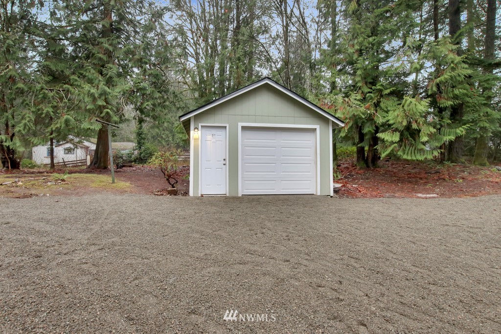 4913 David Road Northwest Bremerton, WA 98312 - Photo 4 of 23 Gallery Image 4