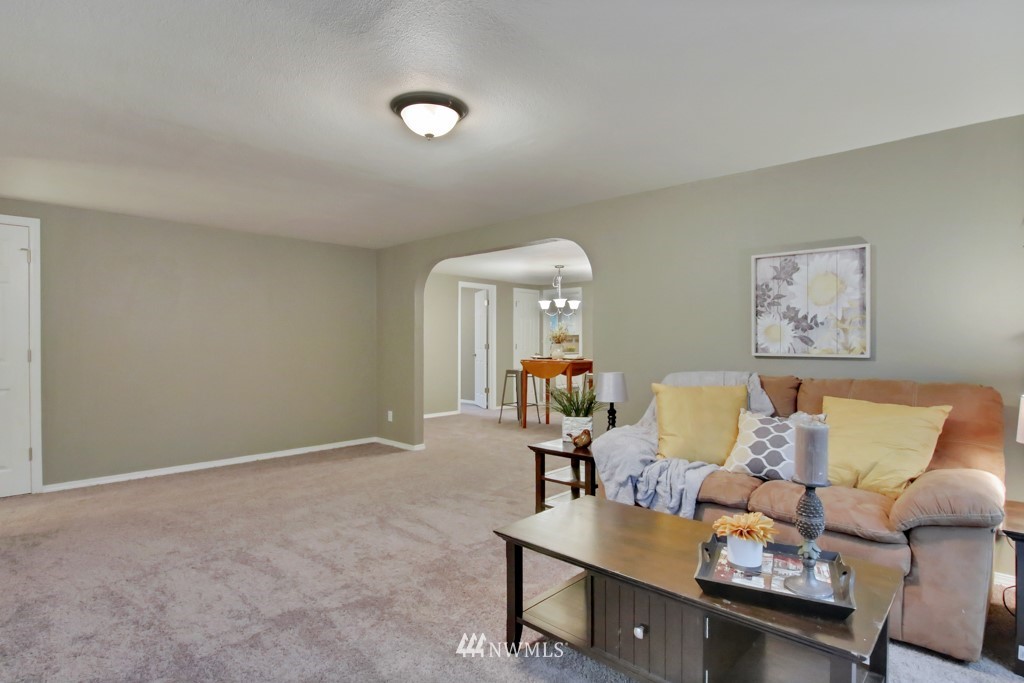 4913 David Road Northwest Bremerton, WA 98312 - Photo 6 of 23 Gallery Image 6