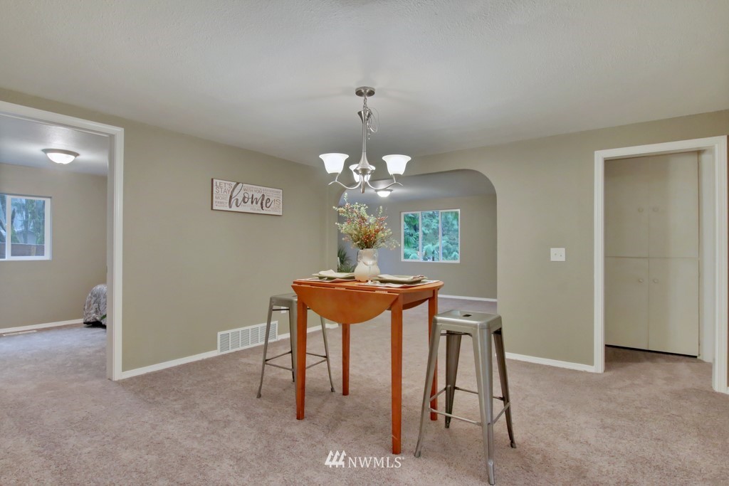 4913 David Road Northwest Bremerton, WA 98312 - Photo 10 of 23 Gallery Image 10