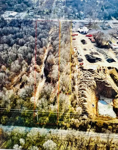 $390,000 | 10181 McKinley Highway, Osceola, IN 46561