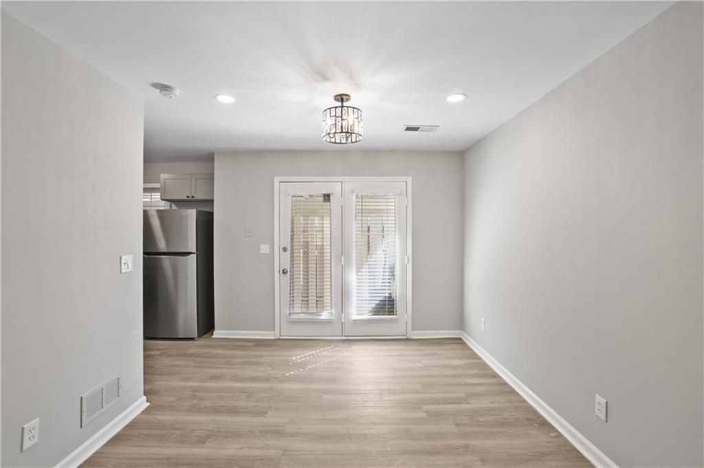 124 Holcomb Ferry Road Roswell, GA 30076 - Photo 5 of 20