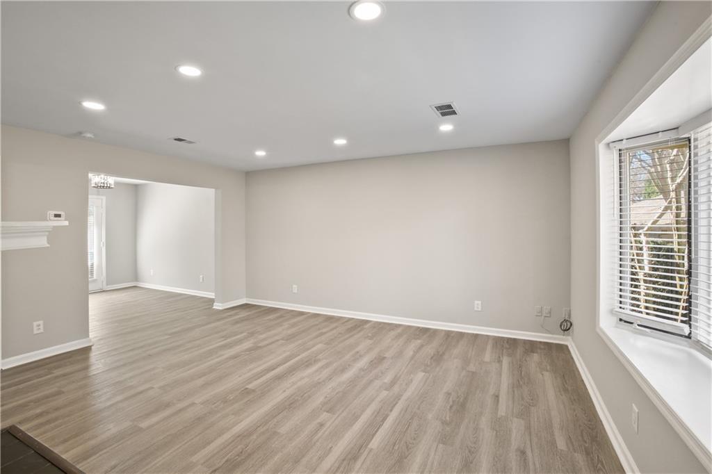 124 Holcomb Ferry Road Roswell, GA 30076 - Photo 7 of 20