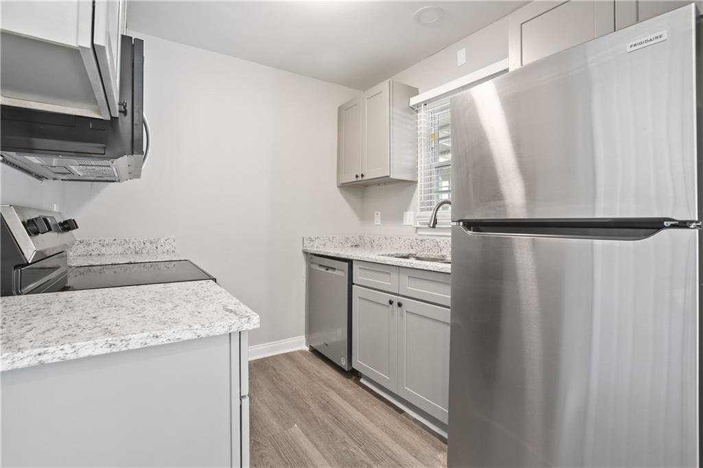 124 Holcomb Ferry Road Roswell, GA 30076 - Photo 10 of 20