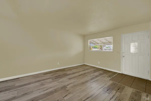 $399,000 | 499 Apple Tree Lane, Fairfield, CA 94533