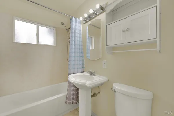 $399,000 | 499 Apple Tree Lane, Fairfield, CA 94533