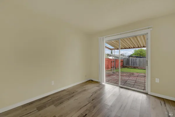 $399,000 | 499 Apple Tree Lane, Fairfield, CA 94533