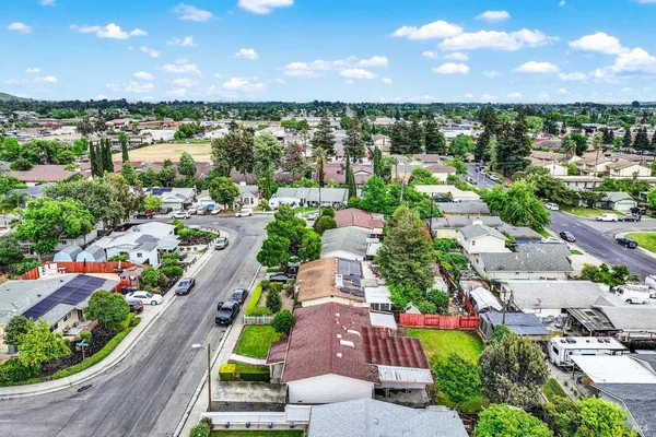 $399,000 | 499 Apple Tree Lane, Fairfield, CA 94533