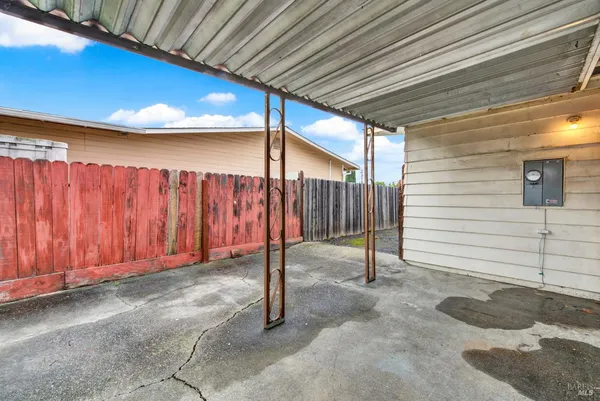 $399,000 | 499 Apple Tree Lane, Fairfield, CA 94533