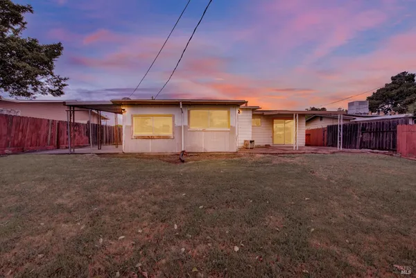 $399,000 | 499 Apple Tree Lane, Fairfield, CA 94533