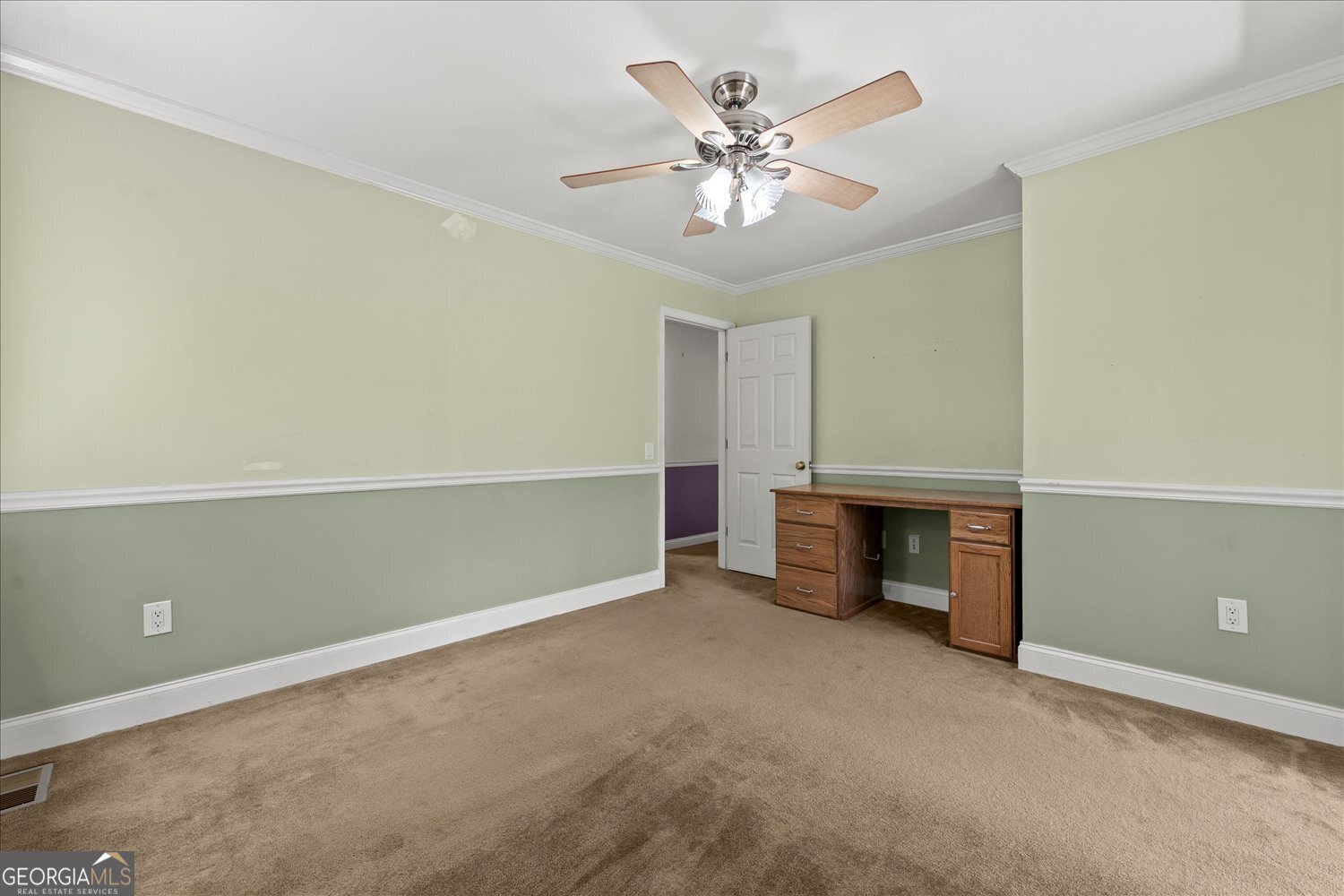110 Riverside Drive Washington, GA 30673 - Photo 18 of 29 an empty room with closet