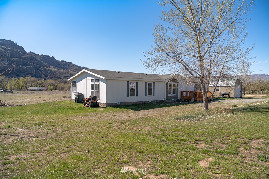 98 Hanson Road Malott, WA 98829 - Photo 1 of 39 Gallery Image 1