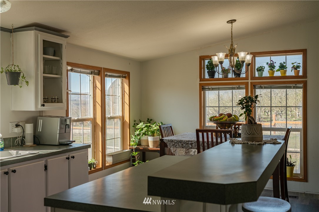 98 Hanson Road Malott, WA 98829 - Photo 13 of 39 Gallery Image 13