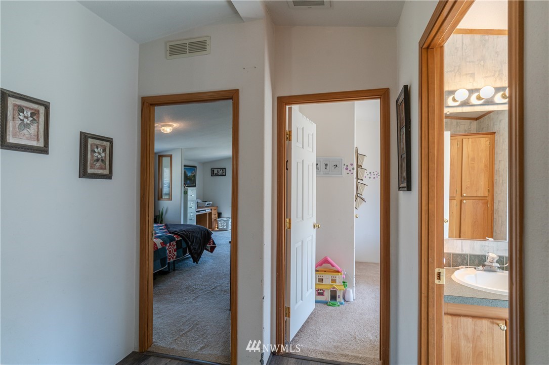 98 Hanson Road Malott, WA 98829 - Photo 29 of 39 Gallery Image 29