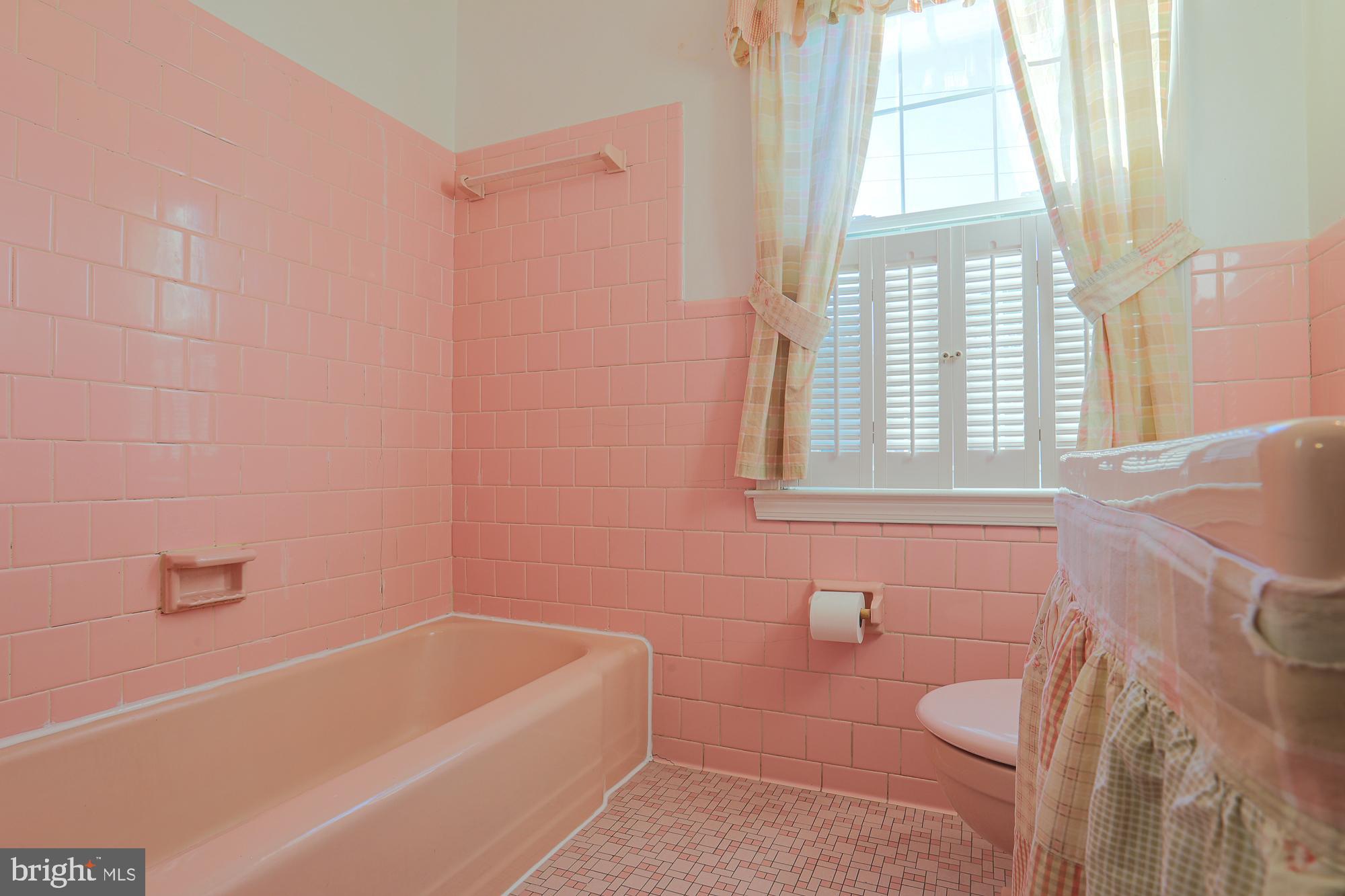 8600 Pleasant Plains Road Baltimore, MD 21286 - Photo 16 of 39