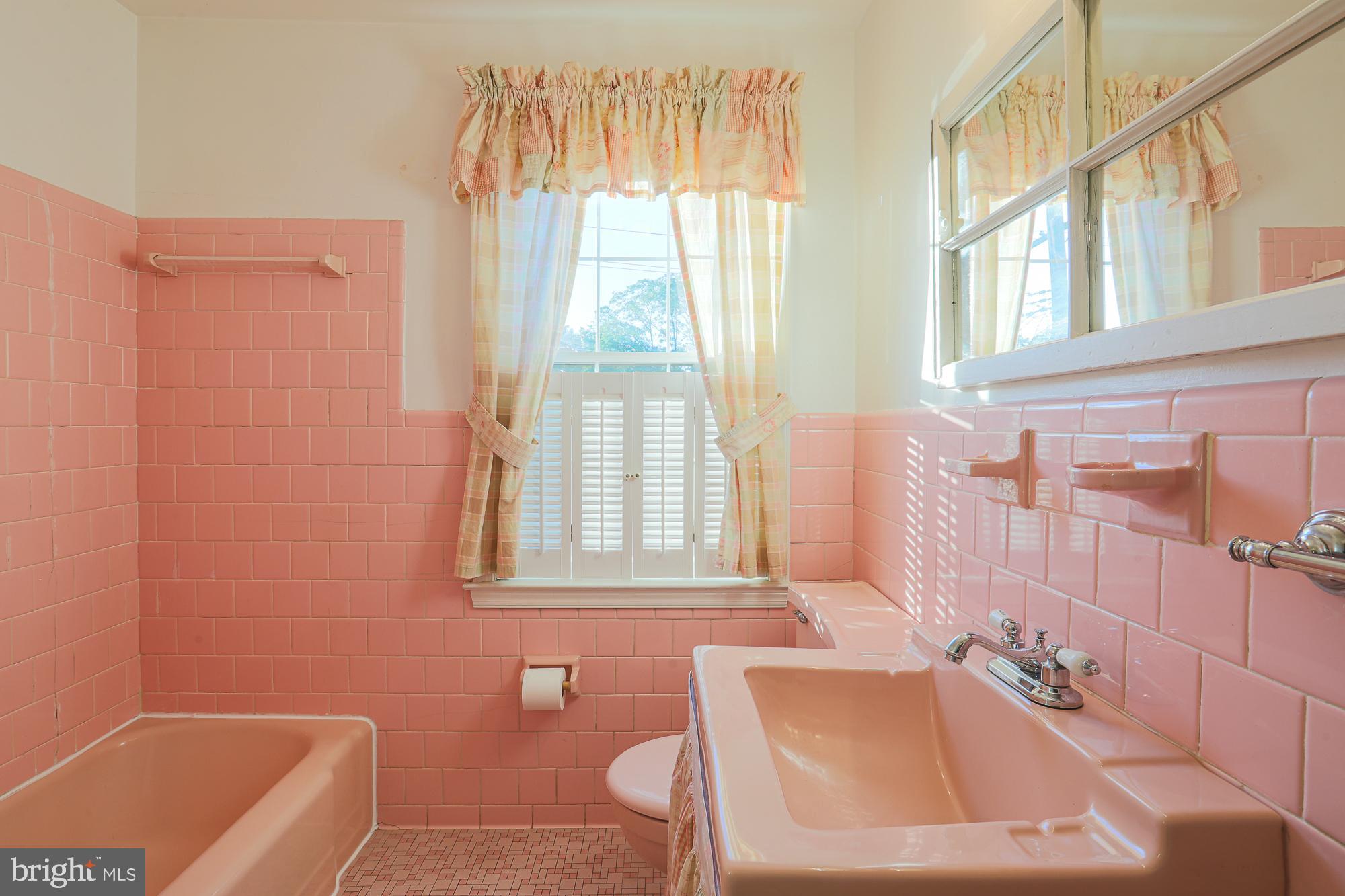 8600 Pleasant Plains Road Baltimore, MD 21286 - Photo 17 of 39
