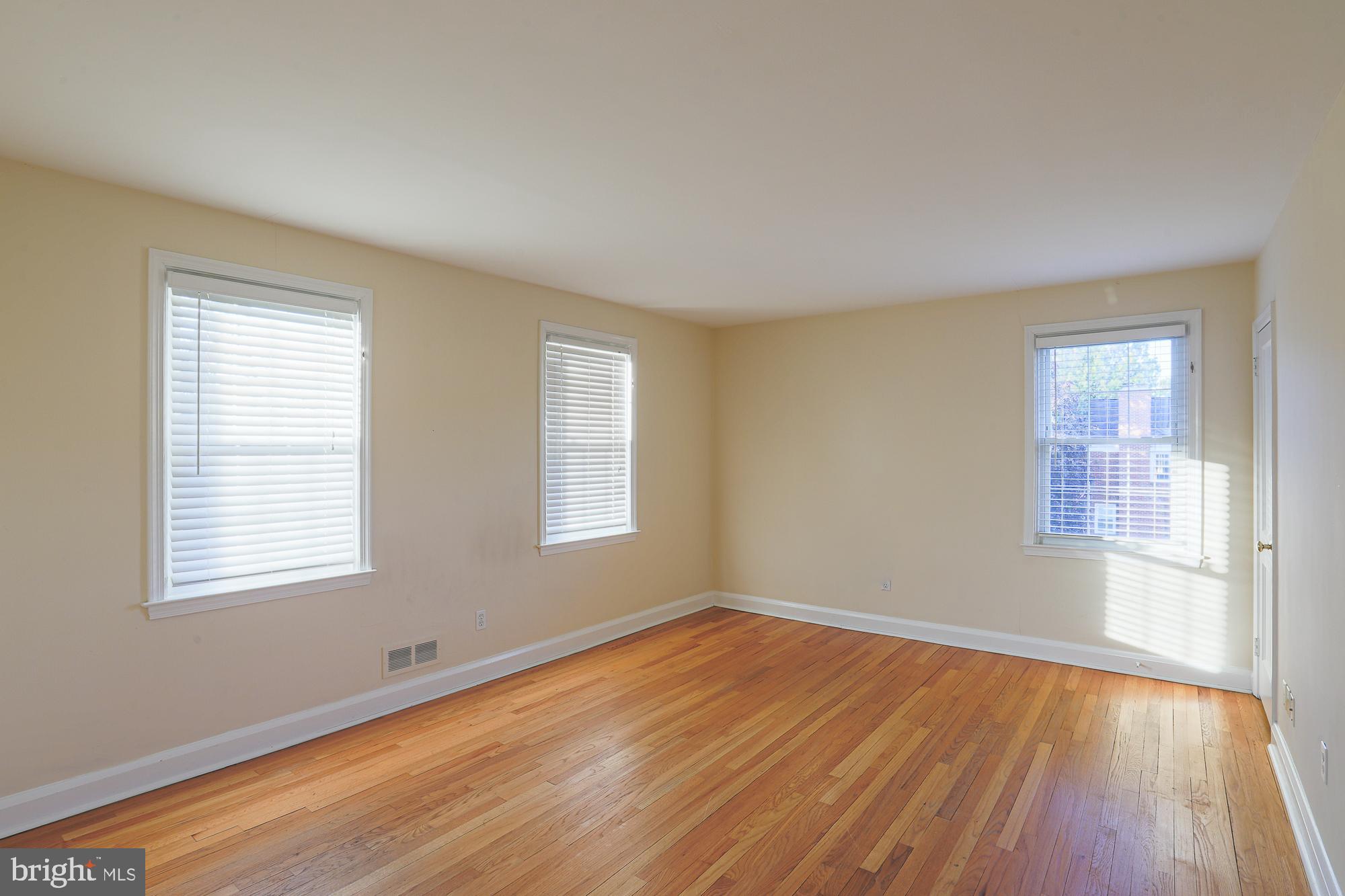 8600 Pleasant Plains Road Baltimore, MD 21286 - Photo 19 of 39
