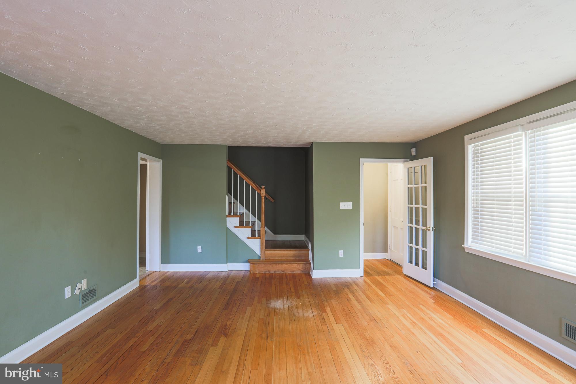 8600 Pleasant Plains Road Baltimore, MD 21286 - Photo 5 of 39