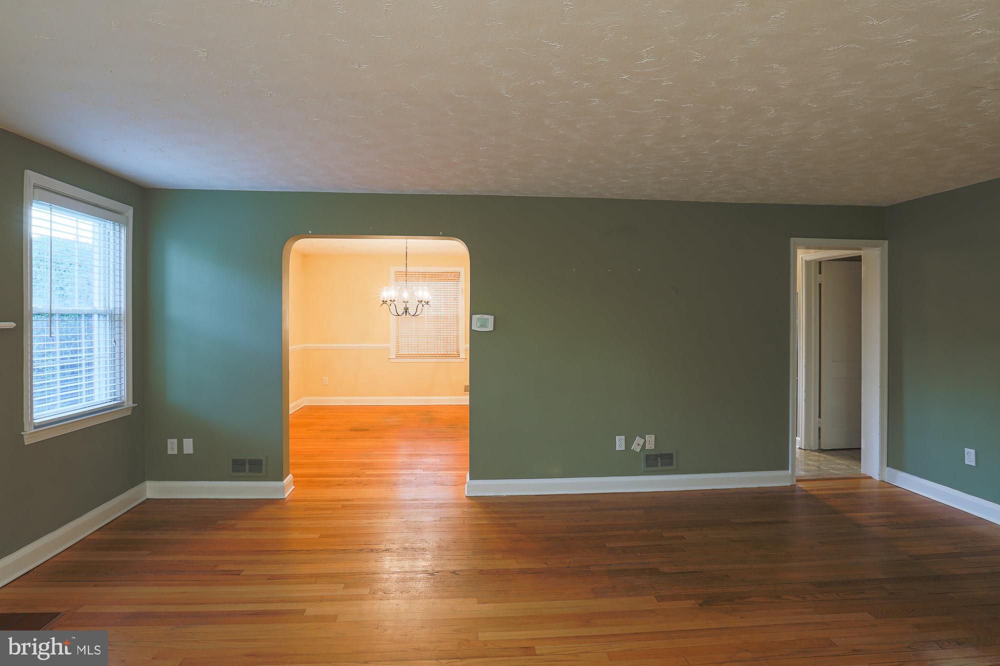 8600 Pleasant Plains Road Baltimore, MD 21286 - Photo 7 of 39