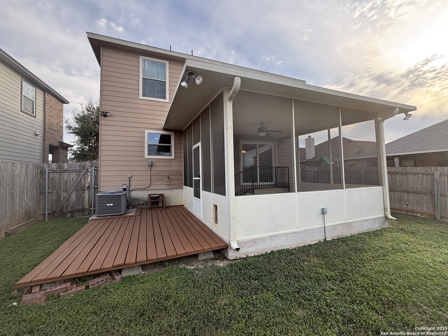 7370 Azalea Square San Antonio, TX 78218 - Photo 11 of 38 a view of backyard with deck